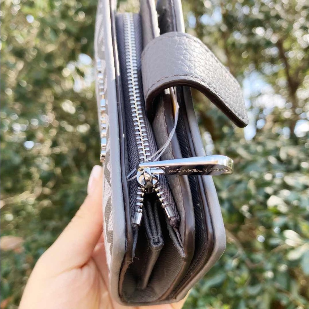 Gaby’sBags👜💕- Michael Kors Satchel Wallet set - Picture 6 of 7